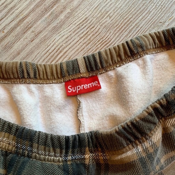 Supreme Plaid Sweatshorts - Brown XL (SOLD) - Picture 4 of 6